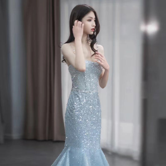 Become a fairy in 3 seconds! The secret of the blue suspender fishtail evening dress